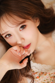YIN荡的高中女学生小雪